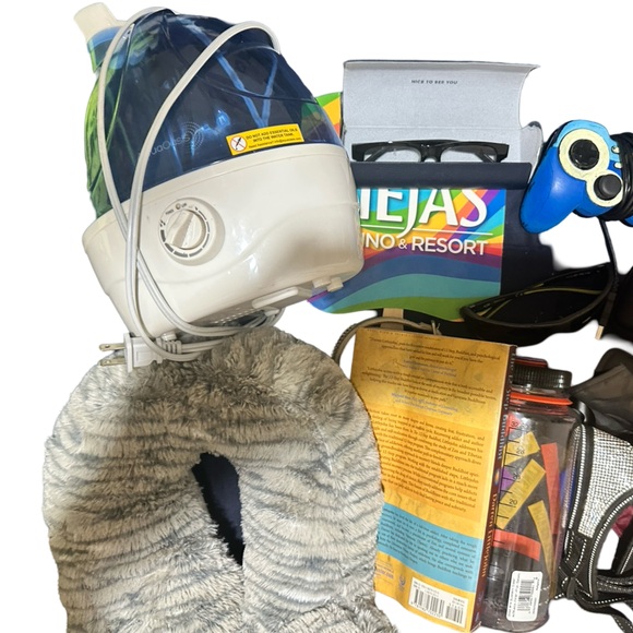 Random Bundle Of Misc Items ⚜️ - Picture 3 of 3